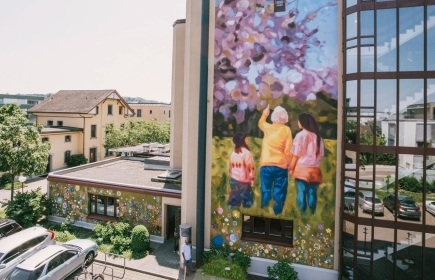 Jeder Vortrag an unseren Lunches wird mit einer Spende an Cup of Colours verdankt.